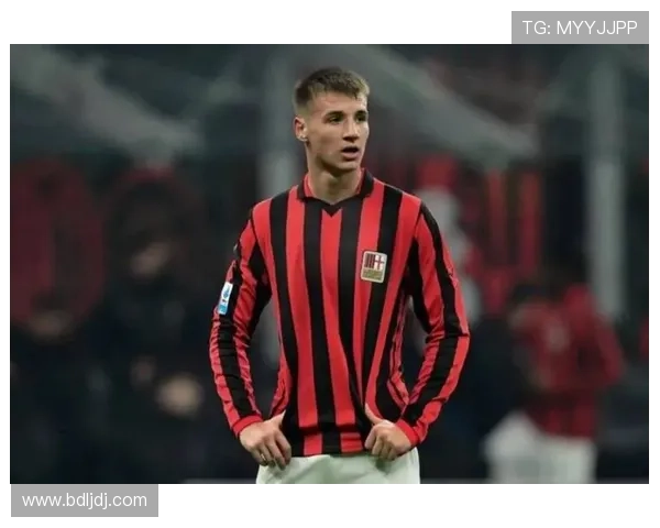 罗马诺曝科莫将签巴萨后卫昆卡